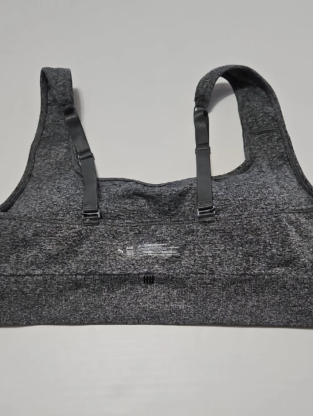 Puma Gray Seamless Adjustable-Strap Sports Bra Size XL